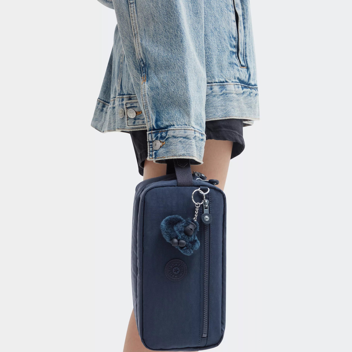 Agot Toiletry Bag