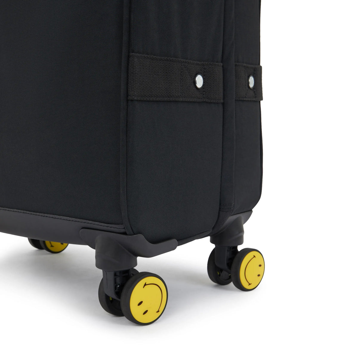 Spontaneous Medium Rolling Luggage